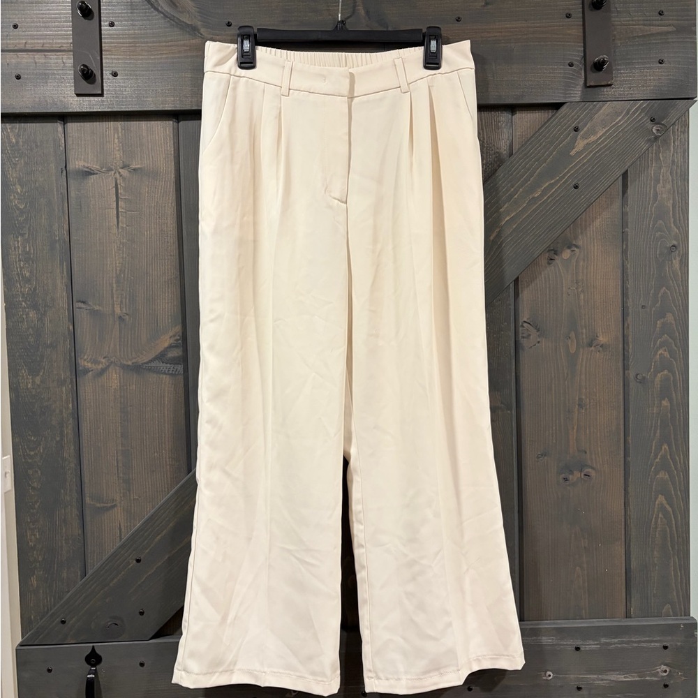 Chic Cream Women's Cropped Pants XL Flowy High Waisted